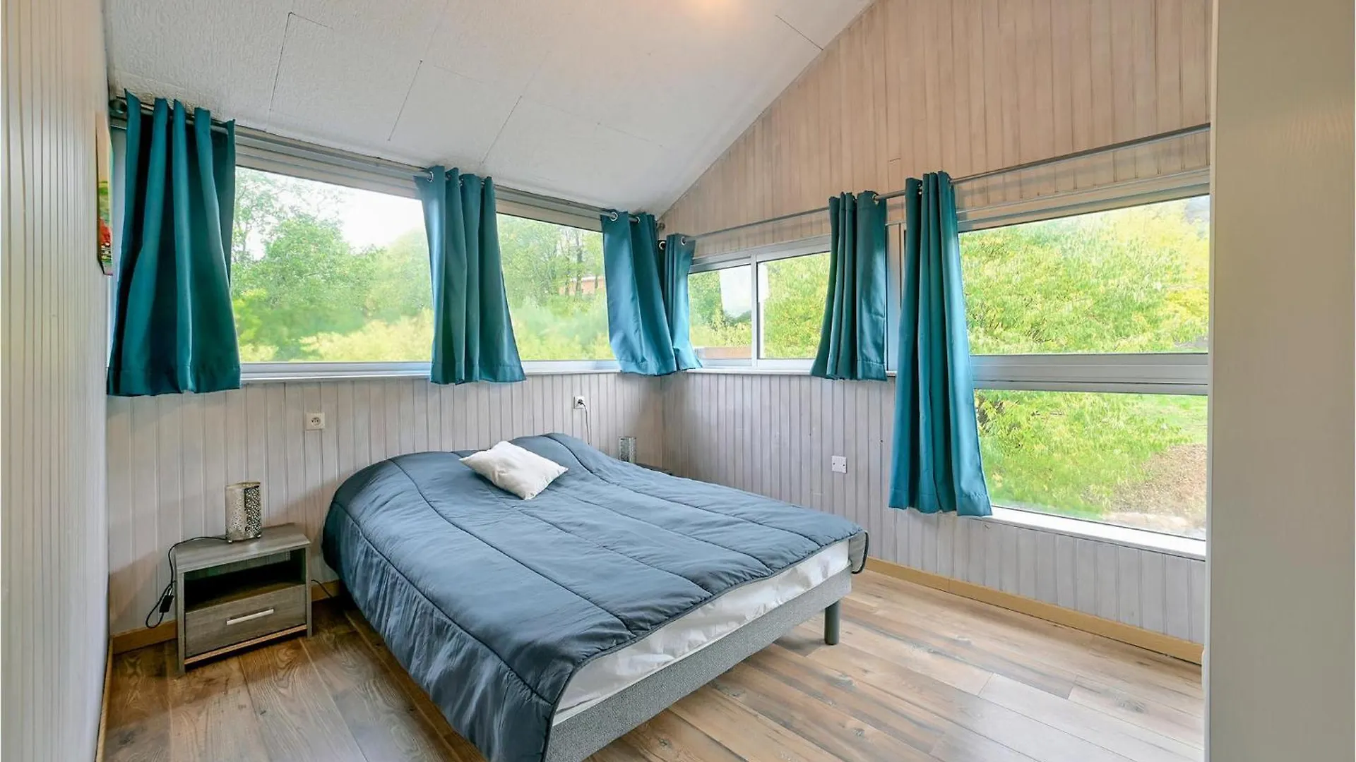 6 Bedroom Amazing Apartment In Vallon Pont Darc