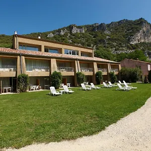 Aparthotel Vacanceole - Le Domaine De Chames - Pont D'arc, Vallon-Pont-dʼArc